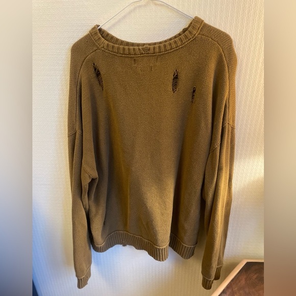 Urban Outfitters Distressed Sweater - Picture 4 of 4